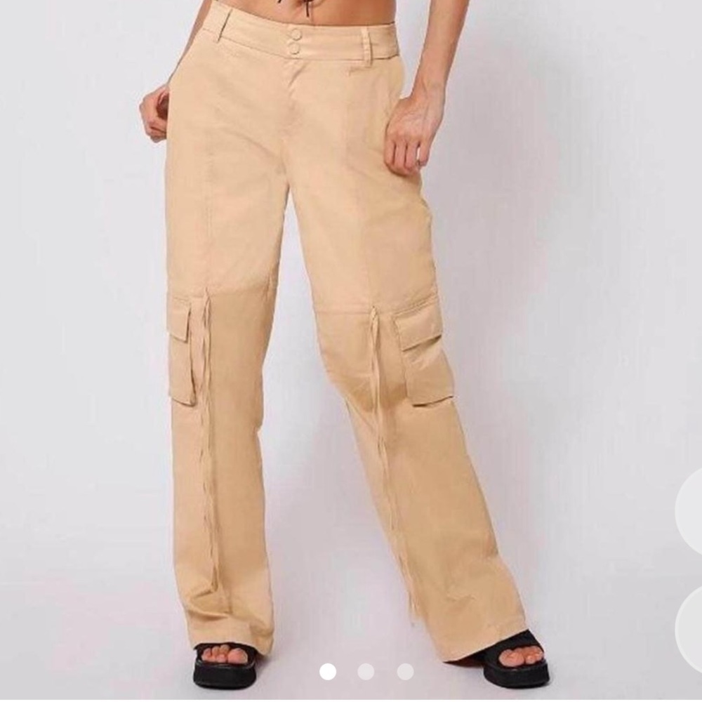 TIGER MIST EIRA CARGO PANTS with small bow detail if you tie it!!!